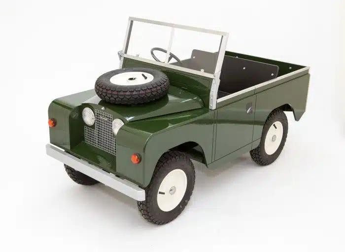 Toylander 2 Toylander 2 temelji na Land Roverju serije 2 iz leta 1958. Podjetje že več kot 20 let izdeluje …