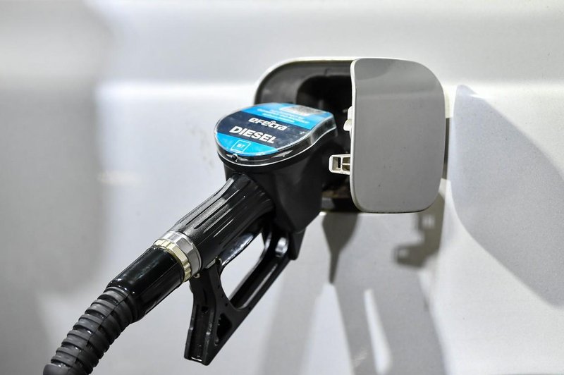 Trošarine navzgor, kaj pa cene goriva? (foto: Profimedia)