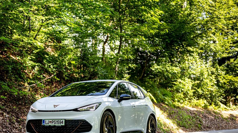 Kratki test: Cupra Born e-Boost - (Še) več moči (foto: Uroš Modlic)