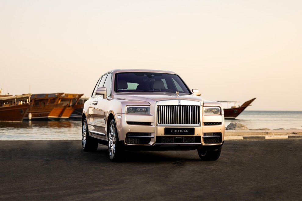 3. Rolls-Royce Cullinan (429.990 evrov – 689.999 evrov) Glede na zapisano v oglasih, skoraj nobenega Cullinana ni trenutno v Sloveniji, …