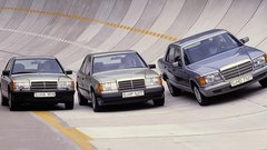 <p>Mercedesova ponuda limuzin iz osemdesetih let. Trije modeli in jasna slika, kako majhen je bil Baby Benz.</p>