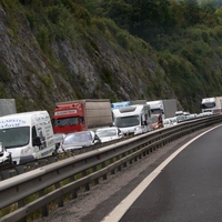 Danes se obeta zelo pester dan na slovenskih cestah. Preden greste na pot dobro prevertite ...