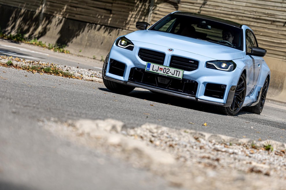 Test: BMW M2 - Boljši avto, slabši M …