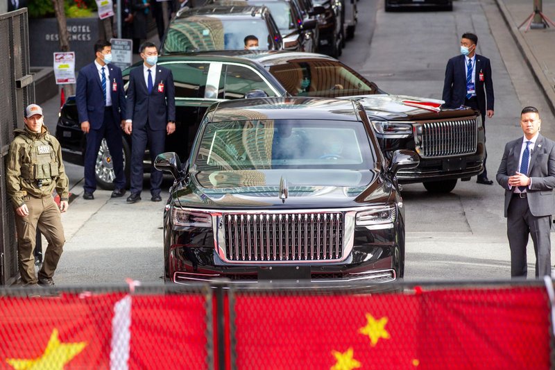 S to avtomobilsko ladjo se je po ZDA prevažal kitajski predsednik, s svojim strojem je navdušil celo Bidna