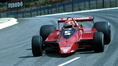 Leta 1979 so pri Brabhamu dirkalnik opremili s prirejenim podvozjem, a to ni bilo legalno.