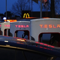 Tesla na široko odprl svoje poslovne knjige, en podatek je presenetil številne: zdaj so pojasnili vse in razkrili, kaj se dogaja