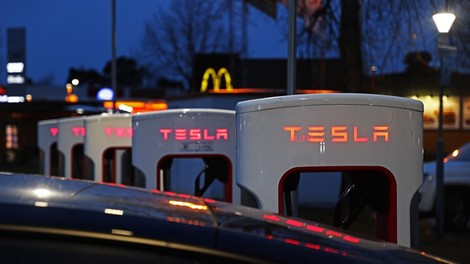 Tesla na široko odprl svoje poslovne knjige, en podatek je presenetil številne: zdaj so pojasnili vse in razkrili, kaj se dogaja