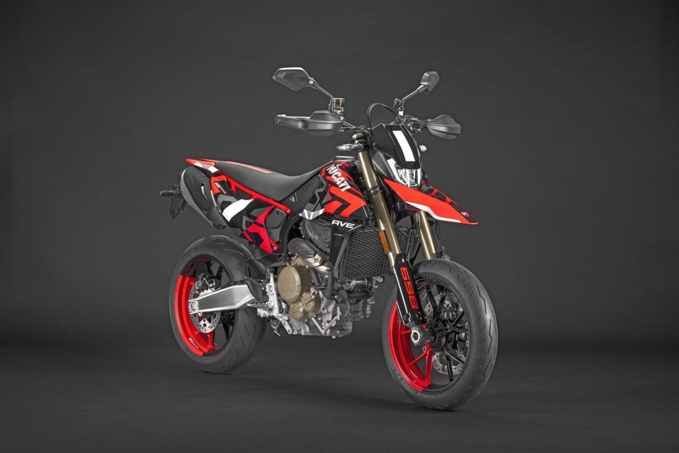 <p>Ducati Hypermotard 698 Mono</p>