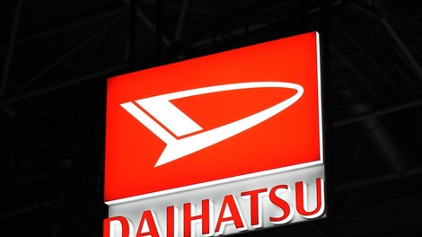 Toyoti zaradi Daihatsuja "sivijo lasje"!