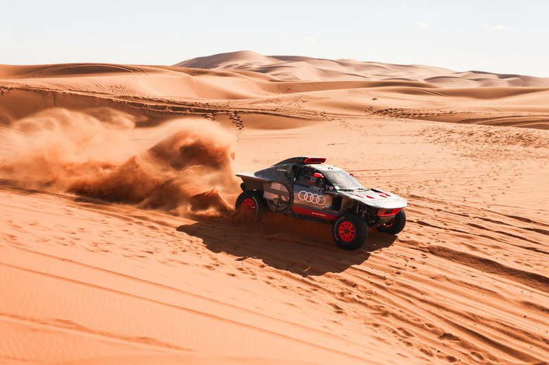 Začenja se reli Dakar in slovenski dirkač je že postavil nov rekord! (foto: Audi)