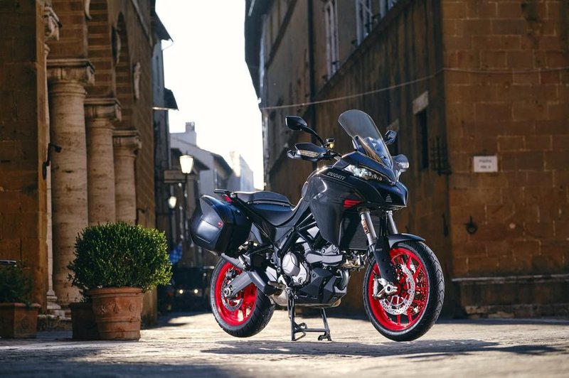 Ducati z modelnim letom 2024 podaljšal garancijo za vse svoje modele (foto: ducati)