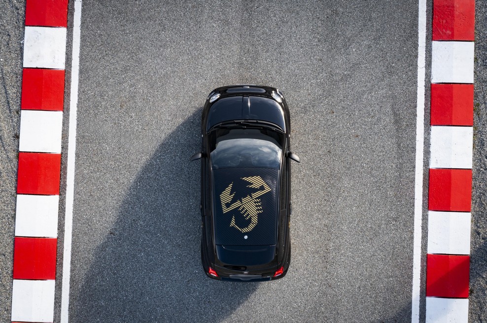 Koncern je praktično "ponižal" znamko, zdaj pripravljajo rešitev, ki pa se na prvi pogled zdi nemogoča (foto: Abarth)