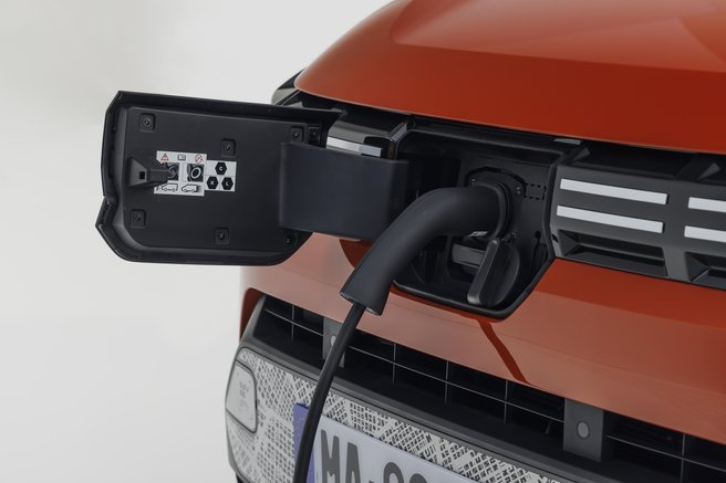 Dacia iz Novega mesta - znana je okvirna cena tesnega Twingovega sorodnika