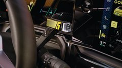 Novi Renault 5 postaja resničnost! Tu so fotografije notranjosti, znana pa je tudi okvirna cena