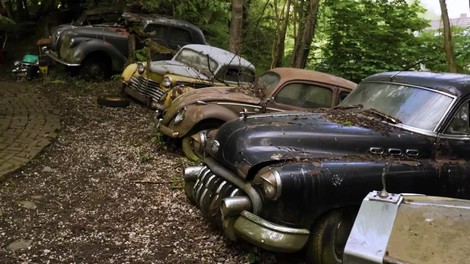 Nemško 'pokopališče avtomobilov', razlog za njihovo propadanje pa je milo rečeno nenavaden