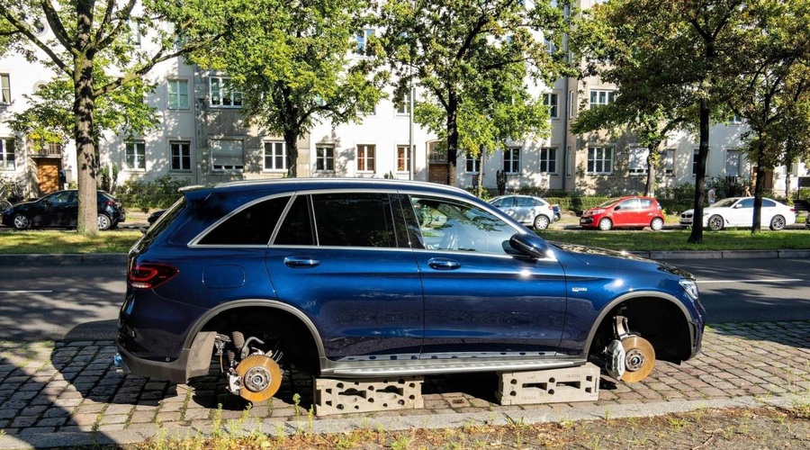 To italijansko mesto je postalo raj za nepridiprave. Zanimajo pa jih predvsem ... (foto: Profimedia)