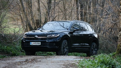 TEST: Volkswagen Touareg V6 R eHybrid - Več pri Volkswagnu ne gre ...