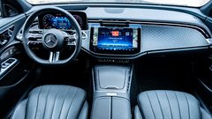 Test: Mercedes-Benz E 300 e - Bo prepričal tudi najbolj zveste?
