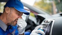 Lepo spomladansko vreme za vožnjo prinaša tudi neprijetnosti – to je ena izmed njih