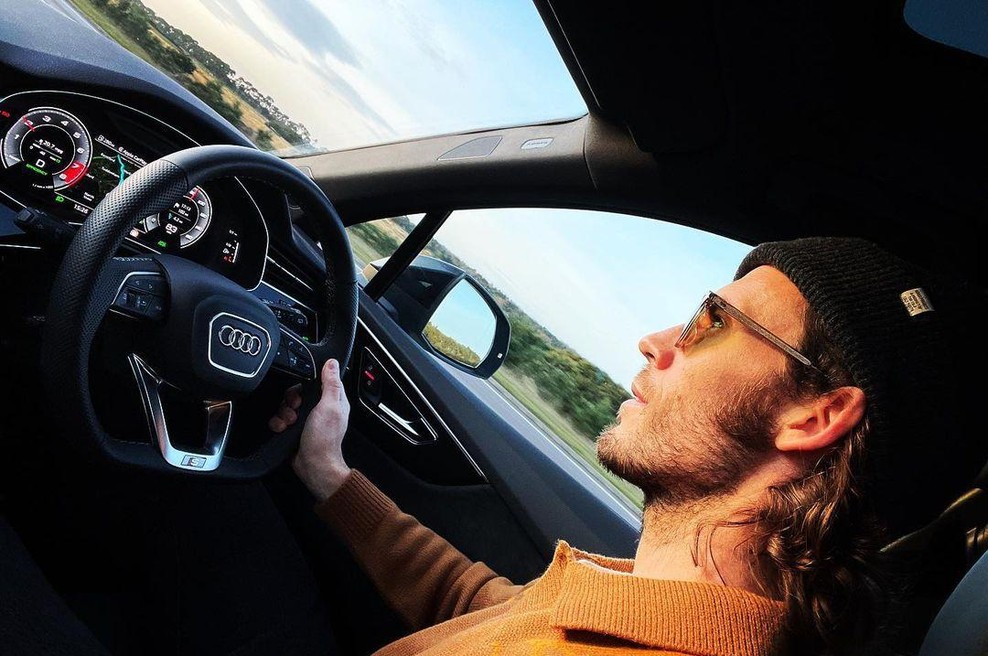 Akcija policije in AVP prinesla zaskrbljujoče rezultate. Neverjetno, koliko voznikov še vedno počne to ... (foto: Profimedia)