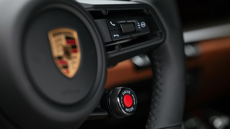 Kljub težavam matičnega koncerna bi Porsche rad večinski delež v podjetju Bugatti Rimac