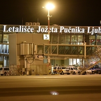 Iz Ljubljane naravnost v New York: po 36 letih se vrača povezava, ki so jo mnogi dolgo čakali. Preverite, kdaj bo poletelo prvo letalo