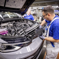 Volkswagen bi lahko v svoji najpomembnejši tovarni proizvodnjo skrčil le na štiri dni v tednu - idejo so že predstavili zaposlenim