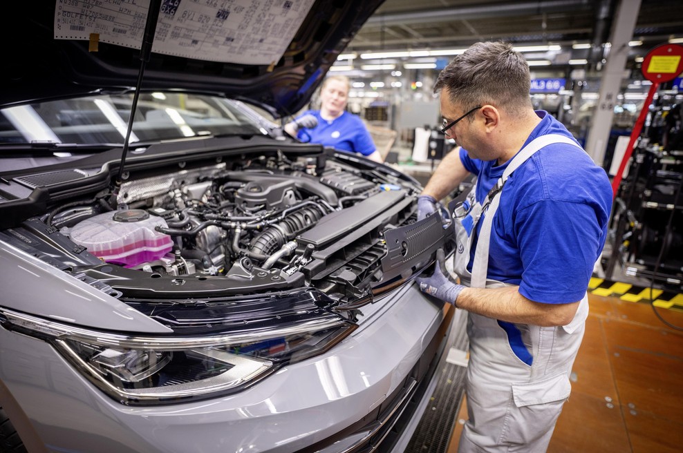Volkswagen bi lahko v svoji najpomembnejši tovarni proizvodnjo skrčil le na štiri dni v tednu - idejo so že predstavili zaposlenim (foto: Volkswagen)