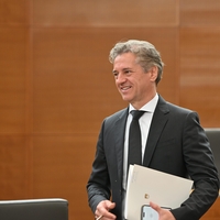 Premier Golob je povedal, kako bo aktualna vlada poskrbela za odpravljanje zastojev na avtocestah. Vas je njegov odgovor prepričal?