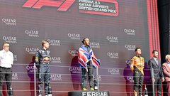 Silverstone postregel z napeto dirko in kopico rekordov