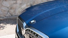Test: BMW 520d xDrive Touring - Globoka (udobna in prostorna) modrina