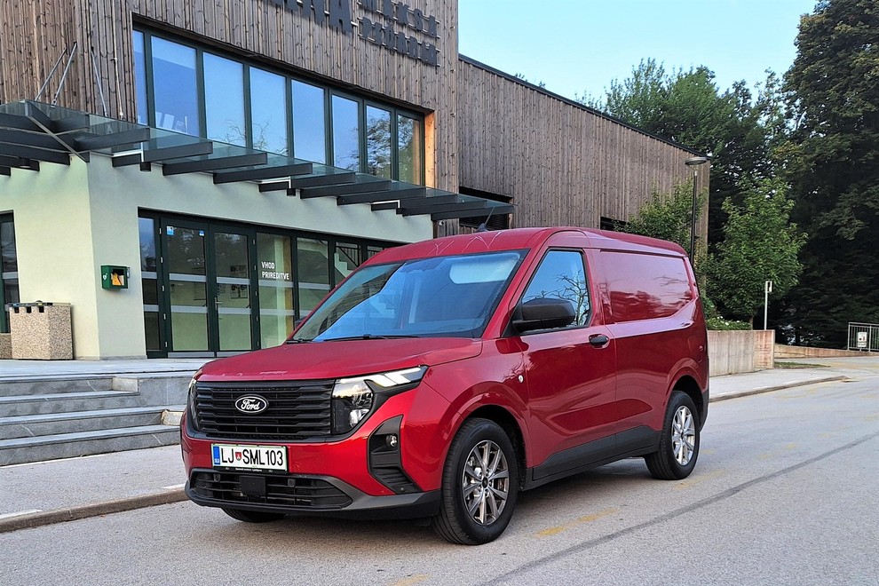 Test: Ford Transit Courier 1,5 EcoBlue - Korak naprej ali že kar revolucija?