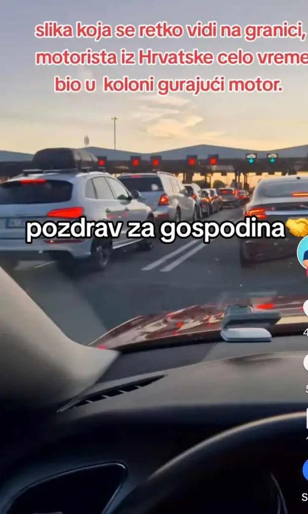 Ta motorist je s čakanjem v koloni razdelil splet; menite, da je storil prav?