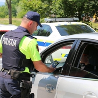 Začenjata se kar dve preventivni akciji. Tokrat bodo policisti preverjali ...