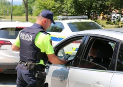 Začenjata se kar dve preventivni akciji. Tokrat bodo policisti preverjali ...