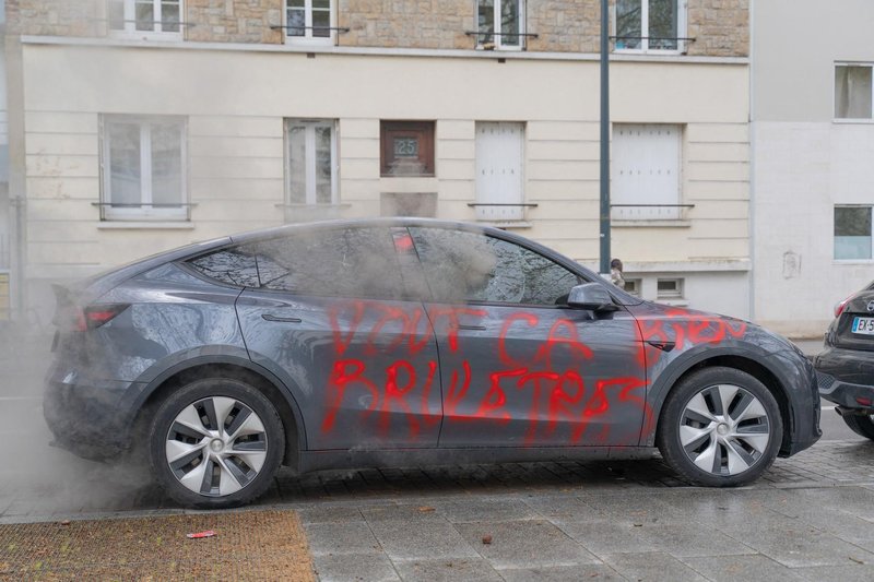 Bo nemški bojkot začel proces razgradnje (in propada) Tesle?