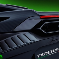Lamborghini ima rešitev za ohranitev klasičnih motorjev, ki jo že prakticira. Prihodnost bo, očitno, še naprej "bencinska"