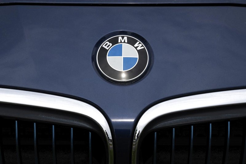 BMW-jev vpoklic je prinesel tudi znižanje letne napovedi