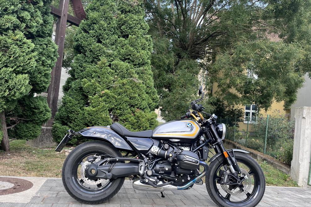 Test: BMW R 12 nineT - Roadster je rojen