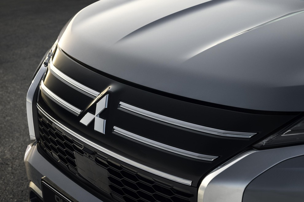 Mitsubishi se vrača med žive – novi Outlander prihaja tudi k nam!