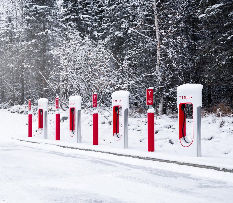 Zanimanje za električna vozila želijo vzbuditi z davčnimi olajšavami