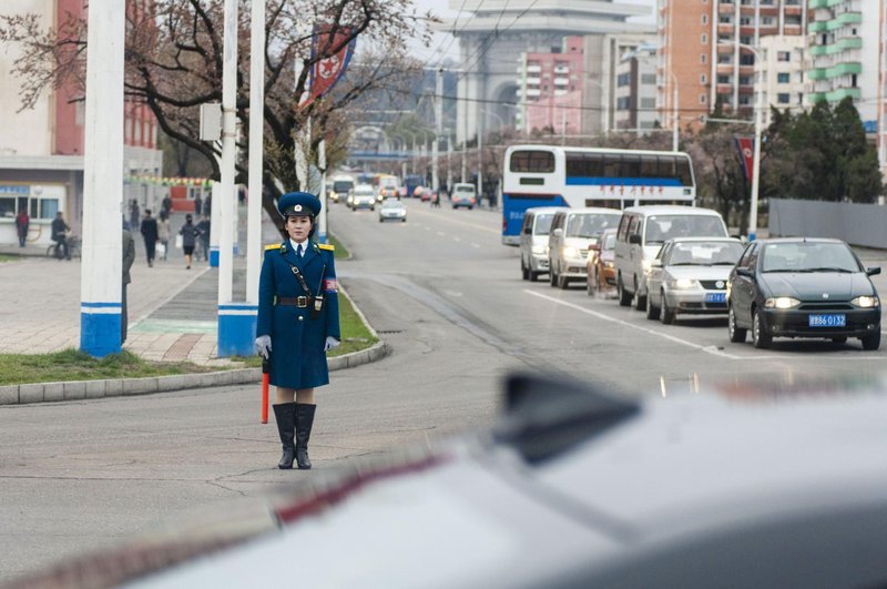 Le redki si lahko privoščijo avtomobil, vodja pa se vozi v Putinovem dragulju