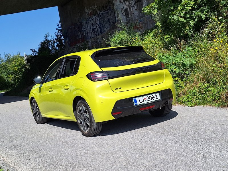 Test: Peugeot 208 Allure 1.2 Puretech – Friziranje levje grive