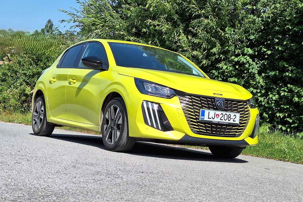 Test: Peugeot 208 Allure 1.2 Puretech – Friziranje levje grive