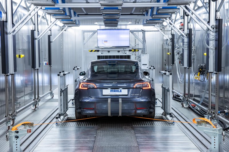 Elektrifikacija terja službe, to podjetje bo v Sloveniji ukinilo več kot 600 delovnih mest