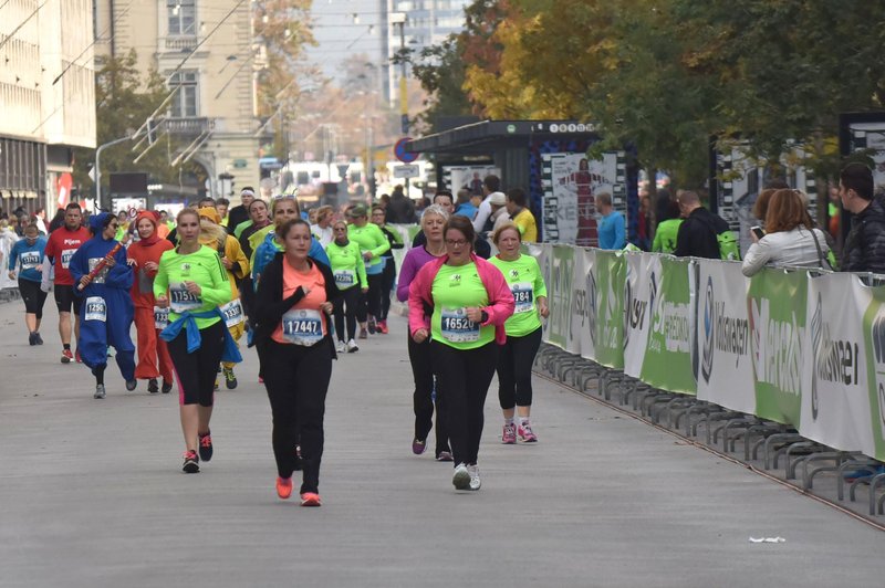 Tekači se ga veselijo, vozniki pa bojijo - konec tedna je na sporedu ljubljanski maraton: preverite vse zapore cest! (foto: Bobo)