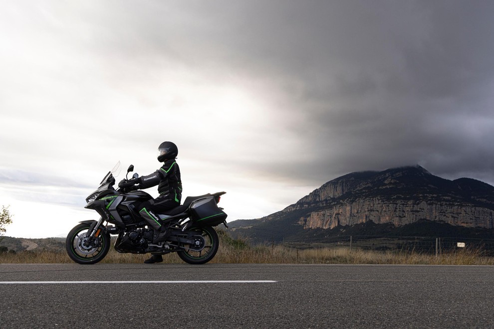 Vozili smo: Kawasaki Versys 1100 - Športni turizem