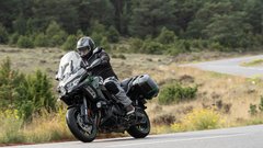 Vozili smo: Kawasaki Versys 1100 - Športni turizem