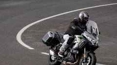 Vozili smo: Kawasaki Versys 1100 - Športni turizem