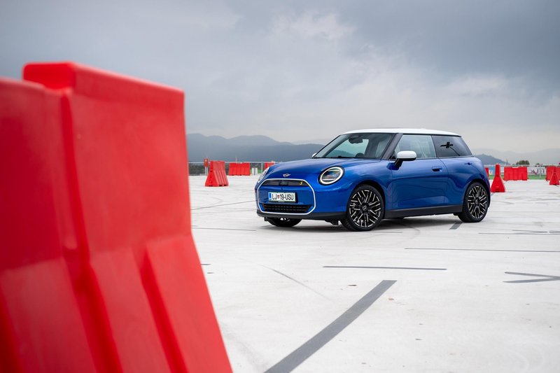 Test: MINI Cooper SE - Urbani mehurček